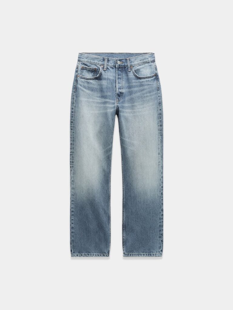 Mid-rise jeans with straight-leg