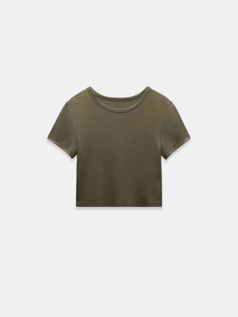 Black crop t-shirt